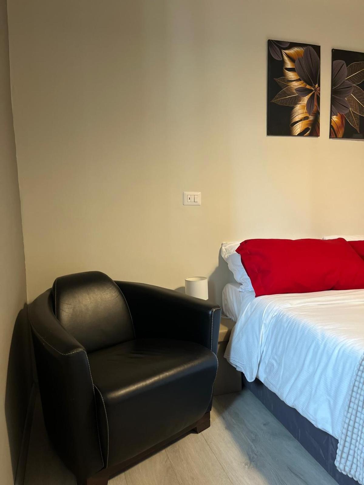 Sleep & Fly Bergamo Centro Apartment Екстериор снимка